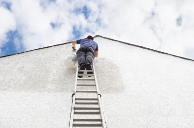 Peinture extérieure à Bruniquel — façades et ravalement